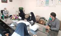 حضور نمایندگان گروه جهادی و فرهنگی ترنم ولایت لاهیجان در بیمارستان دکتر پیروز و اهدای ماسک